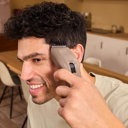 Philips Hair Clipper Series 5000 with 10 Length Settings, Self-Sharpening Blades