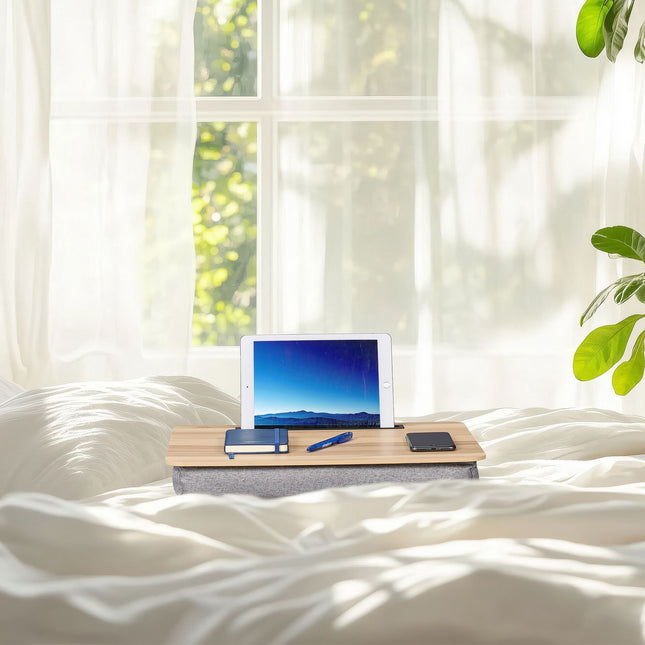 Polštář pod notebook s držákem na mobil