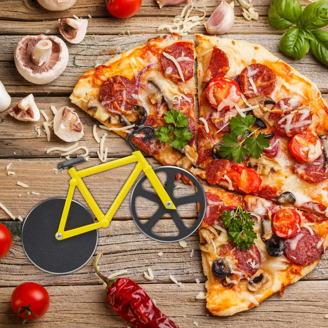 Kráječ na pizzu ve tvaru kola