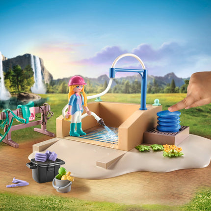 Playmobil World Of Horses mycí stanice s Isabellou a Lioness 71354