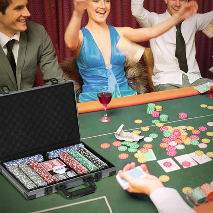 Pokerová sada se 400 žetony, hrací podložkou a hliníkovým kufříkem
