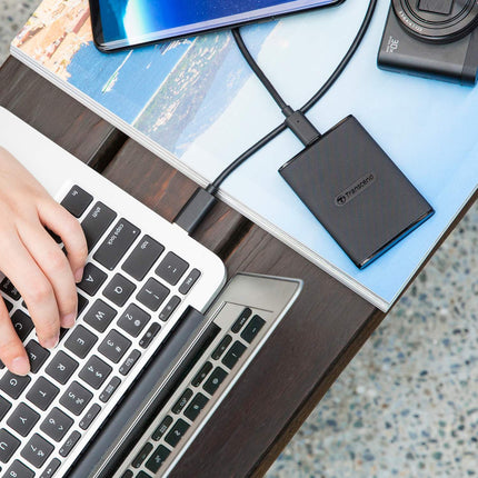Přenosný SSD ESD270C USB-C 500GB (R520/W460), černý
