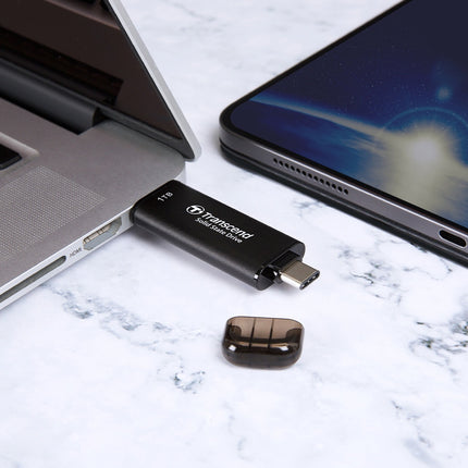Přenosný SSD ESD310C USB-C 256 GB (R1050/W950), černý