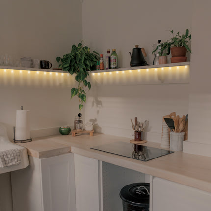 RGB LED pásek s dálkovým ovládáním. 3 metry