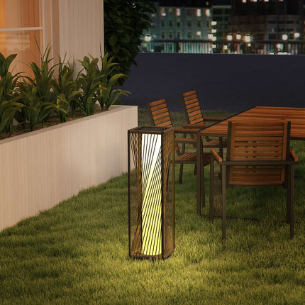 Rattan Solar Floor Lamp, Boho Style with light sensor, waterproof