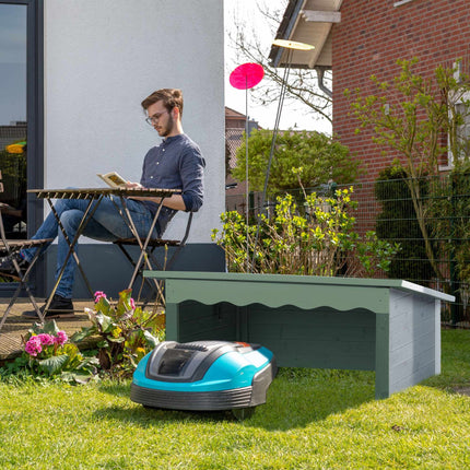 Garáž pro robotickou sekačku, dřevěná
