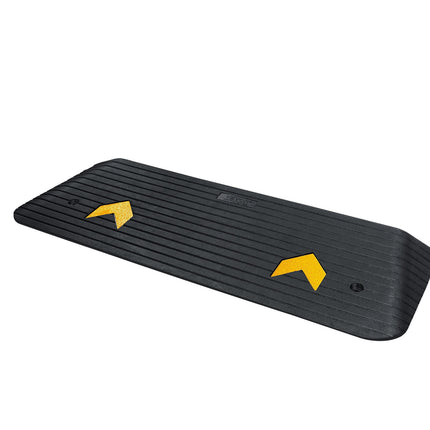 Rubber Threshold Ramp, 1.5 In Rise, 15000 kg, Non-Slip