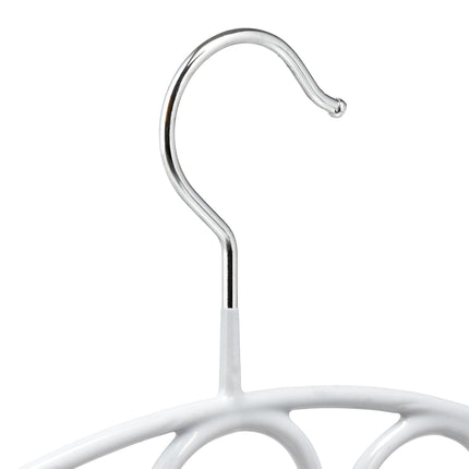 Scarf holder with 7 rings