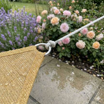 Stínící plachta s oky, prodyšný HDPE, napínací lana