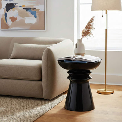 Beistelltisch & Hocker, Design in Schachfiguren-Silhouette