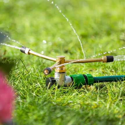 Sprinkler 3-armed with ground anchor
