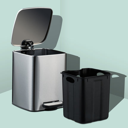 Quadratischer Treteimer 6L mit Müllbeuteln – Soft-Close, Freihandbedienung