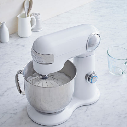 Kuchyňský robot 5.2L, 500W, bílý kov