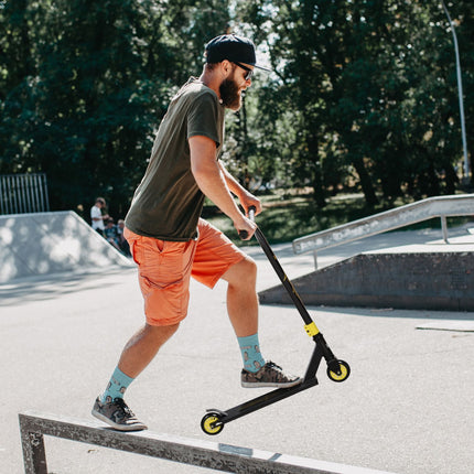 Freestyle koloběžka s ložisky ABEC 9 a kolečky 100 mm