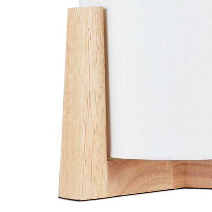 Stolní lampa s dřevěnou podstavou