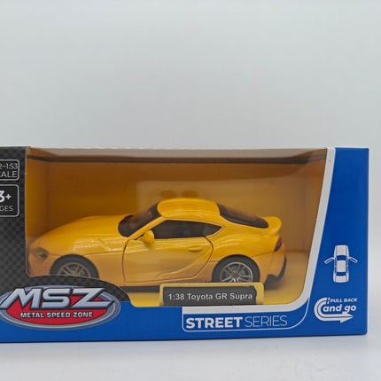 Toyota GR Supra kovový model, měřítko 1:38, sběratelské auto