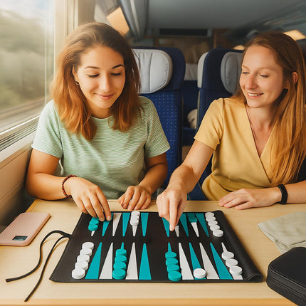 Cestovní backgammon, rolovací v imitaci kůže