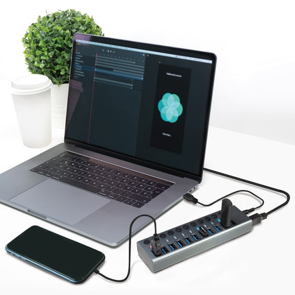 USB rozbočovač 10+1 port se samostatnými tlačítky On/Off USB 3.2 Gen 1