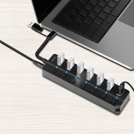 USB rozbočovač 7portový se samostatnými tlačítky On/Off USB-C/USB-A v USB 3.2 Gen1