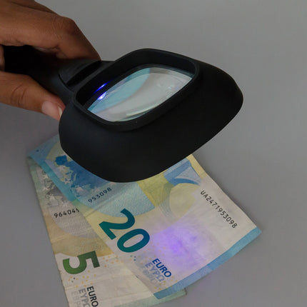 Ultrafialová a LED lupa Magiolet InnovaGoods