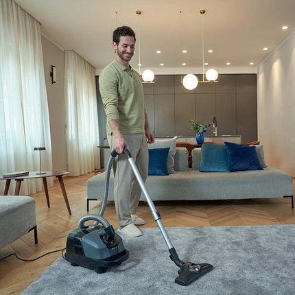 Vysavač 850W – pro domácnost, vysoká účinnost