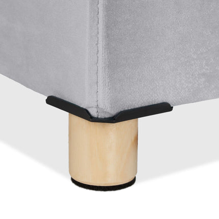 Samthocker mit Tablett
