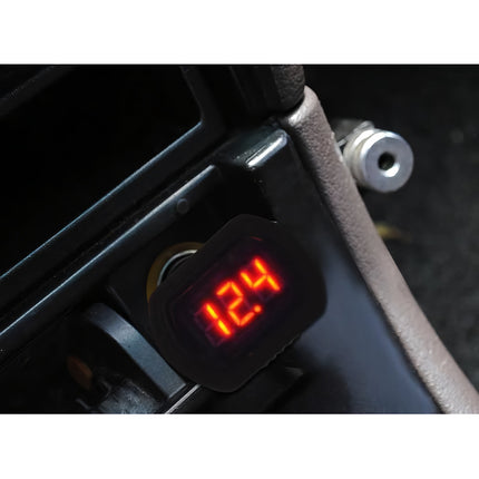 Voltmetr 12V
