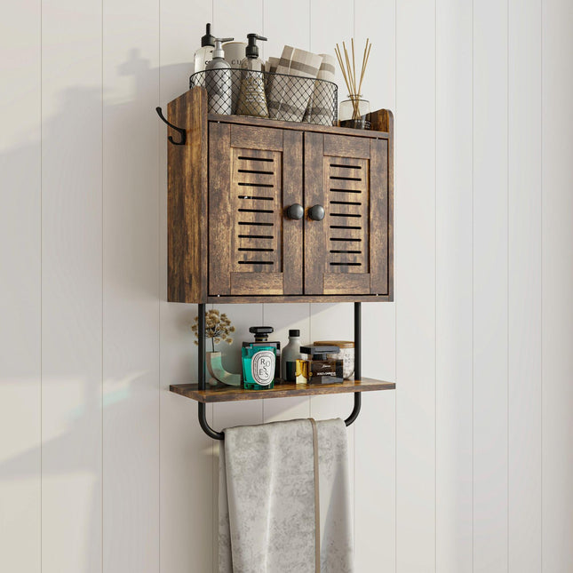 Wandschrank mit Handtuchhalter und Haken