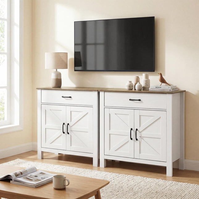 Weißes Sideboard im Landhausstil mit Schiebetüren und verstellbarem Einlegeboden