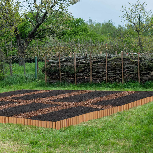 Dřevěný zahradní obrubník, výška 20 cm