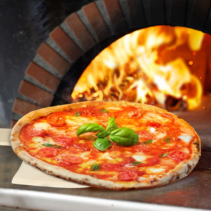 Dřevěná lopata na pizzu