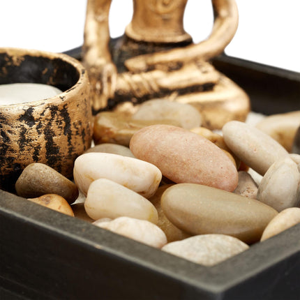 Zen-Garten mit Buddha