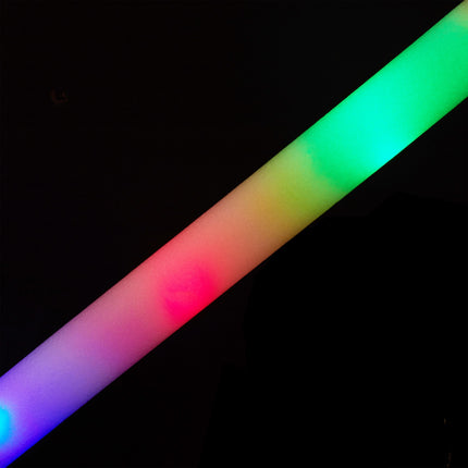 sada 30 svítících LED tyčinek z pěnového plastu